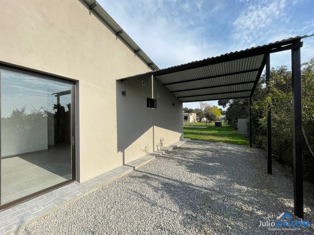 Casa ID.1073 - ¡Tu Nueva Casa Te Espera en Colonia del Sacramento!