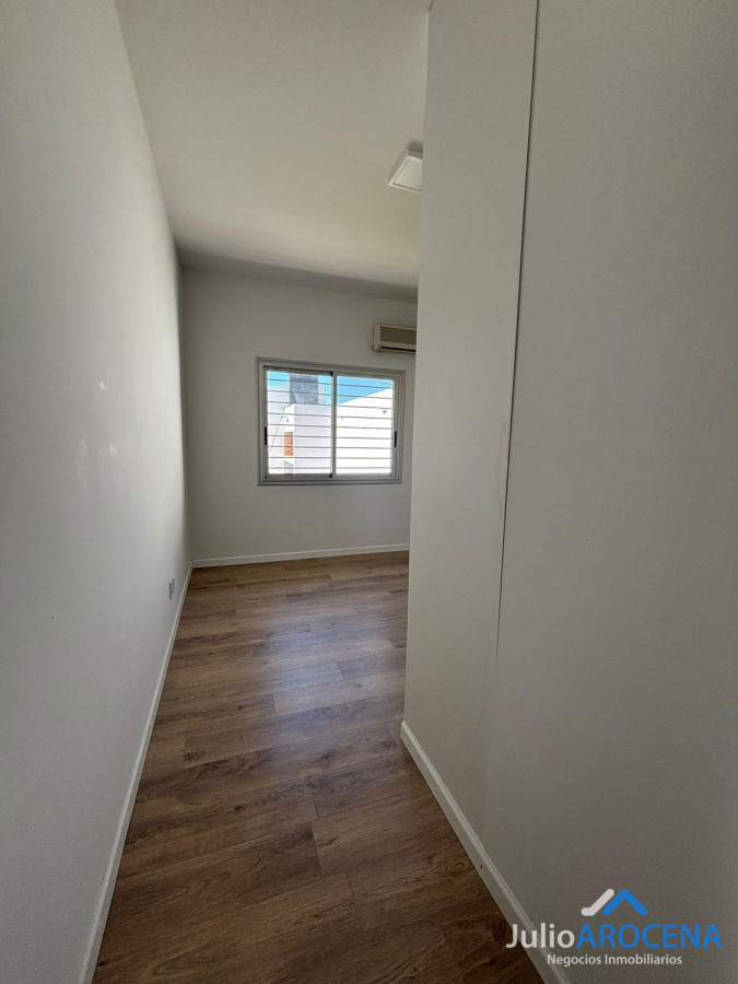 Casa ID.1317 - Hermosa Propiedad En Domingo Baque, A Una Cuadra De General Flores