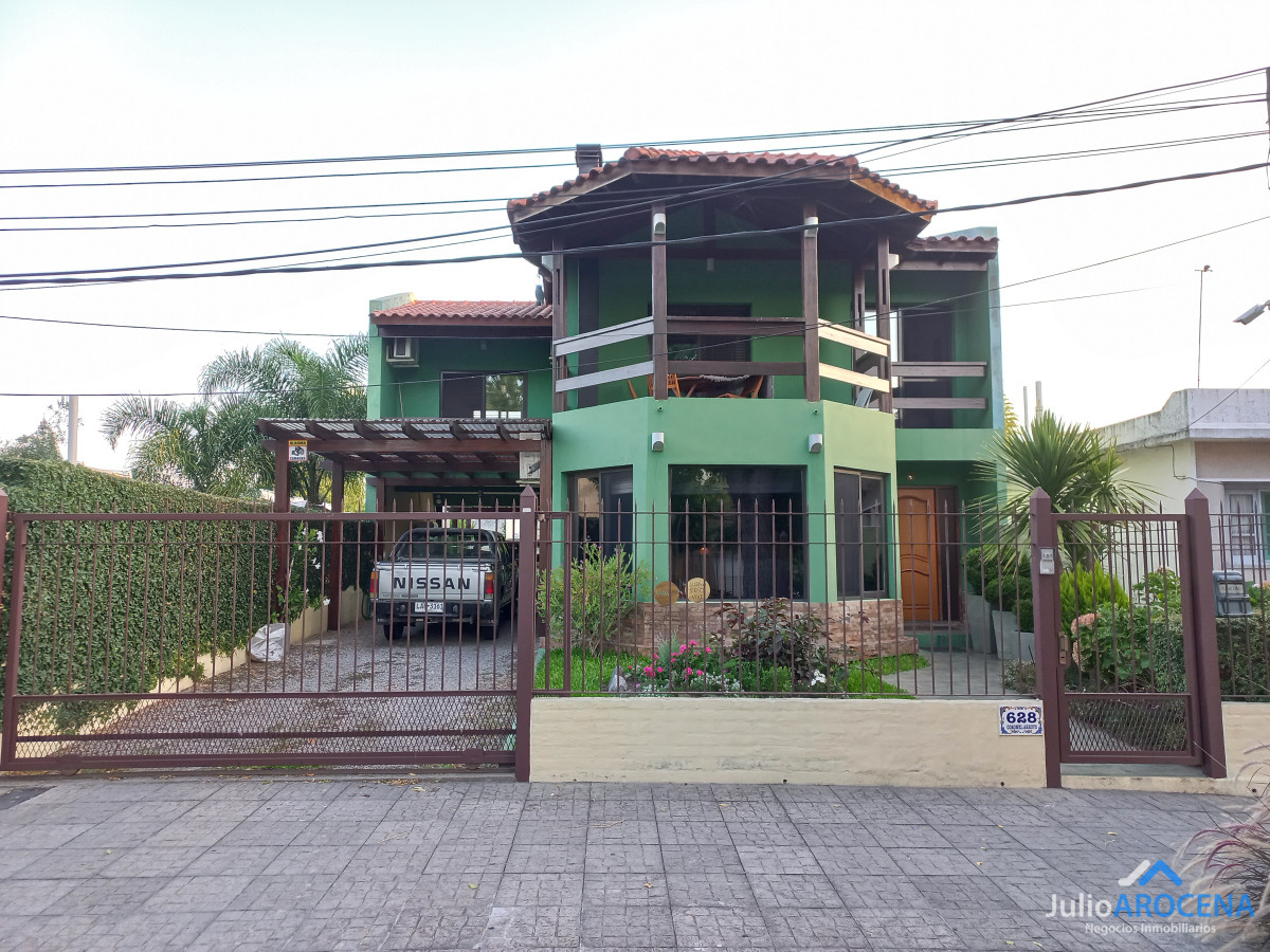 Casa ID.527 - Espectacular Propiedad - Colonia