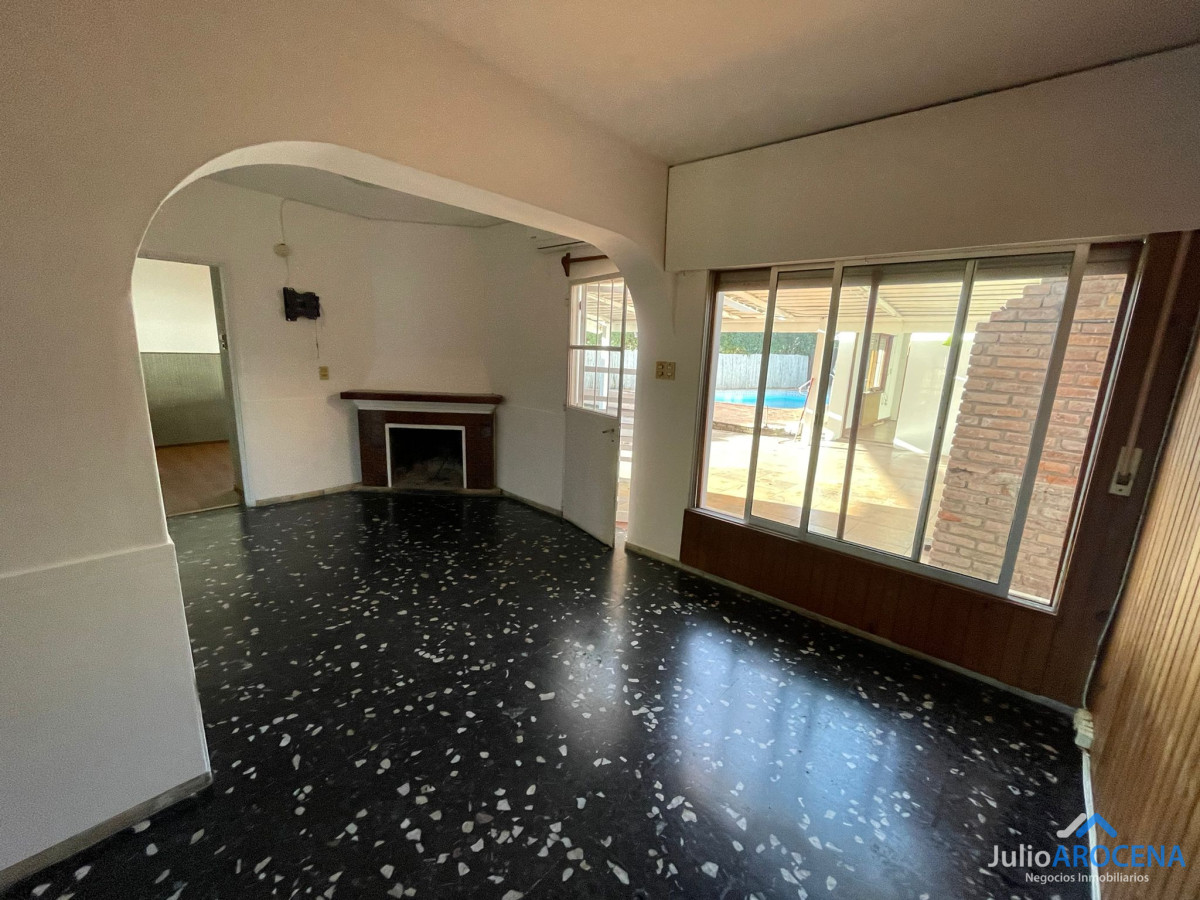 Casa ID.1102 -  ¡Hermosa Casa en Ave. Luis Alberto de Herrera! 