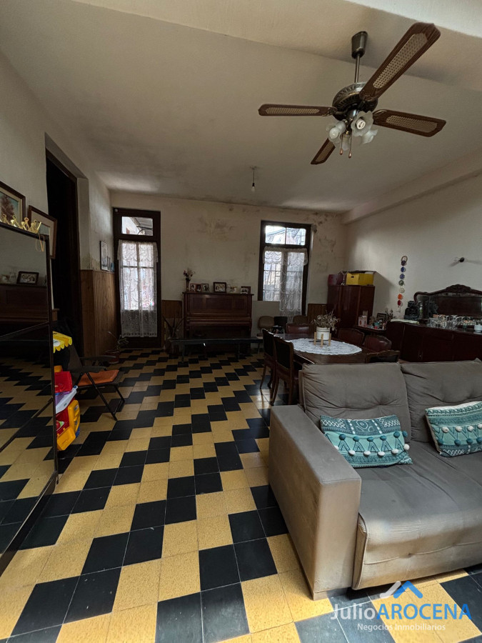 Casa ID.1299 - excelente propiedad centrica