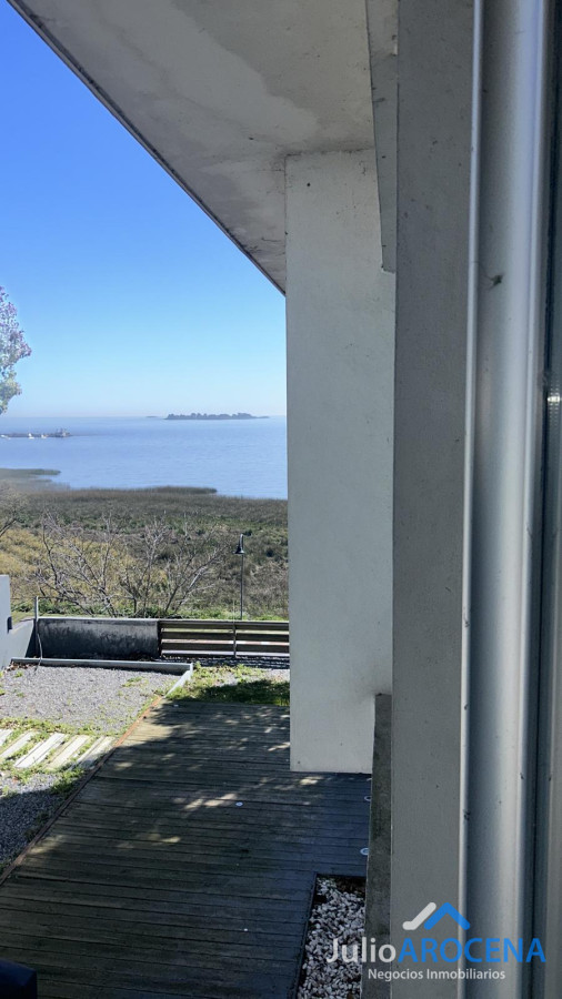 Casa ID.1321 - 🏡 ¡HERMOSA CASA A 5 CUADRAS DE GRAL. FLORES - COLONIA! ✨