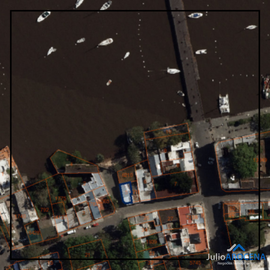 Casa ID.1209 - HERMOSA CASA EN ESQUINA BARRIO HISTORICO 