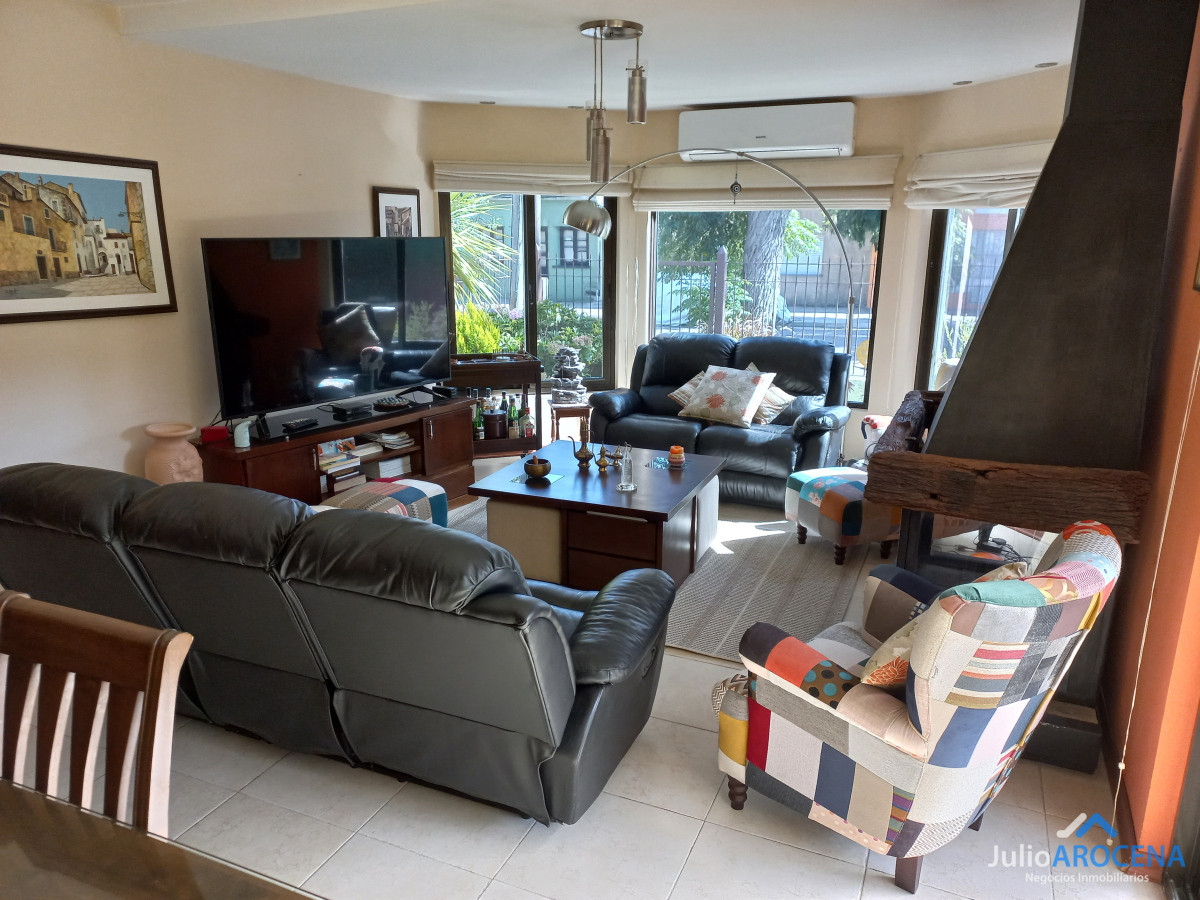 Casa ID.527 - Espectacular Propiedad - Colonia