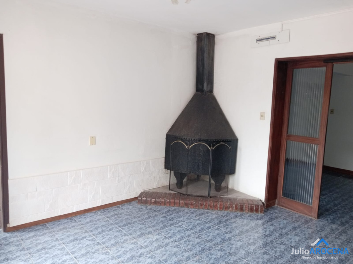 Casa ID.1375 - EXCELENTE UBICACION PARA ALQUILER Y NEGOCIO