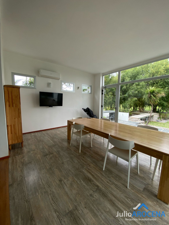 Casa ID.1237 - Moderna casa de 4 dormitorios con baños en suite, en barrio Privado