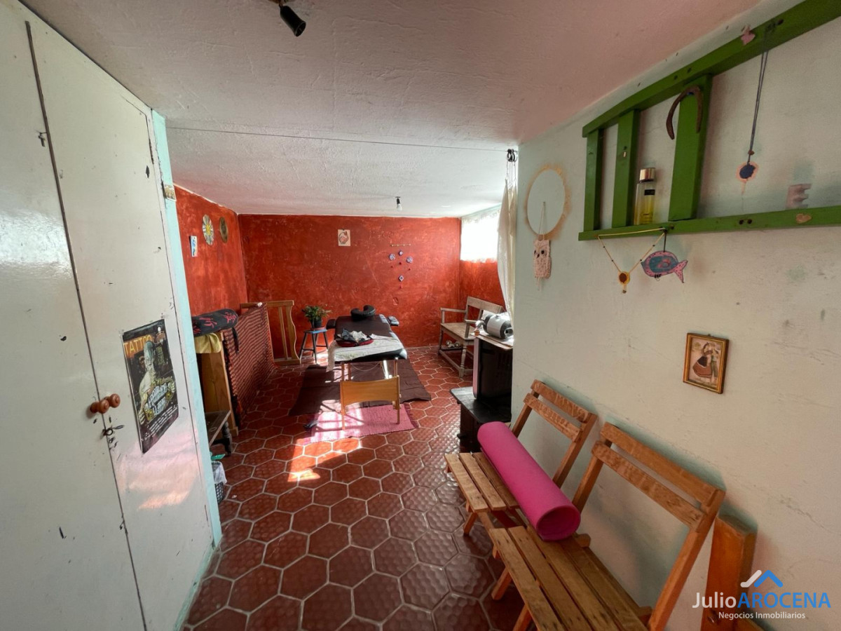 Casa ID.1347 - CASA CON 3 DORMITORIOS EN EL CENTRO