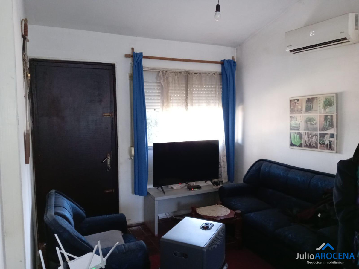 Casa ID.1276 - VENTA CASA DE DOS HABITACIONES CON GARAGE - JARDIN- PATIO- ESTUFA 