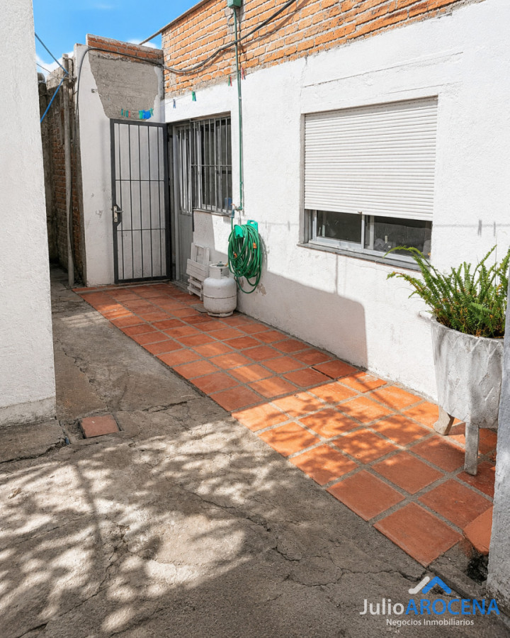 Casa ID.1433 - OPORTUNIDAD 3 CASAS EN UN SOLO PADRON BUENA RENTA ACTIVA 