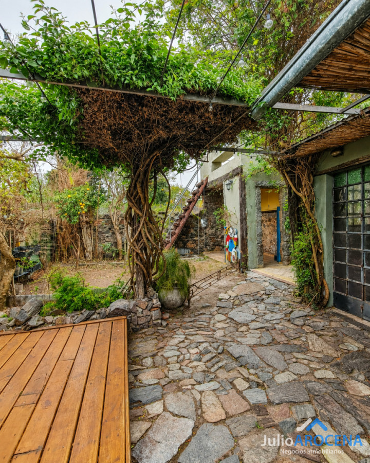 Casa ID.1473 - HERMOSA CASA UBICADA SOBRE EL BARRIO HISTÓRCO