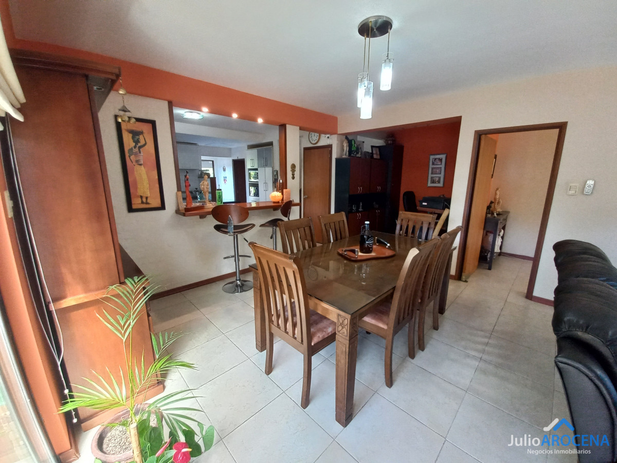 Casa ID.527 - Espectacular Propiedad - Colonia