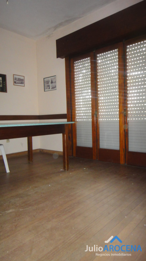 Casa ID.1369 - EXCELENTE UBICACION CENTRICA 