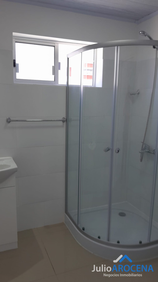 Casa ID.963 - DISPONIBLE A PARTIR DEL 1 DE ABRIL. Resérvala ya!   Casa espectacular con pileta.