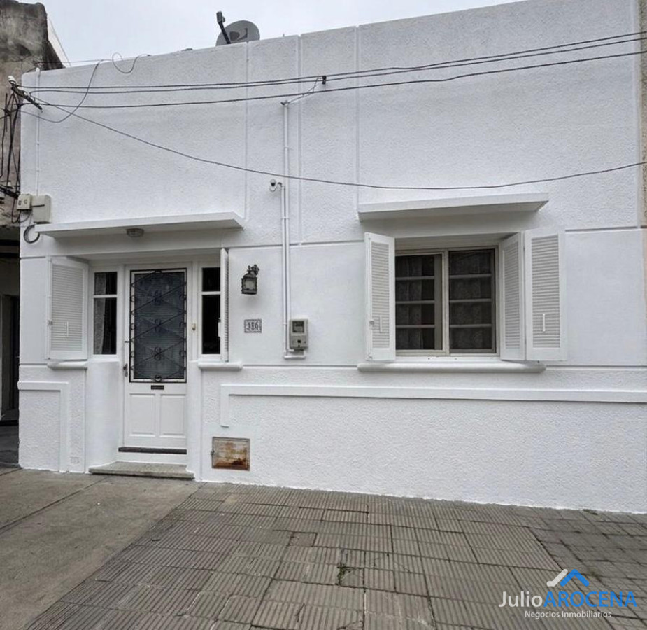 Casa ID.1472 - GRAN OPORTUNIDAD - PROPIEDAD CENTRICA EN JUAN LACAZE