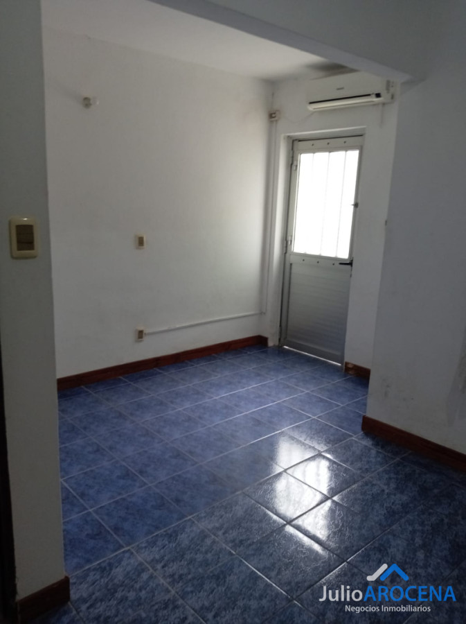 Casa ID.1375 - EXCELENTE UBICACION PARA ALQUILER Y NEGOCIO