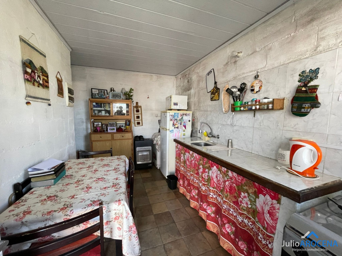 Casa ID.1088 - ¡CASA EN VENTA EN CALLE OSCAR CASERES!