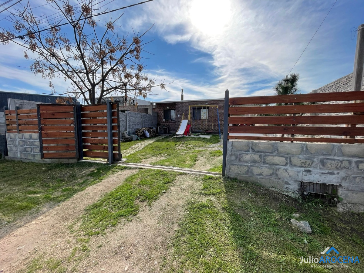 Casa ID.1088 - ¡CASA EN VENTA EN CALLE OSCAR CASERES!