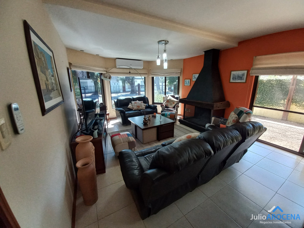 Casa ID.527 - Espectacular Propiedad - Colonia