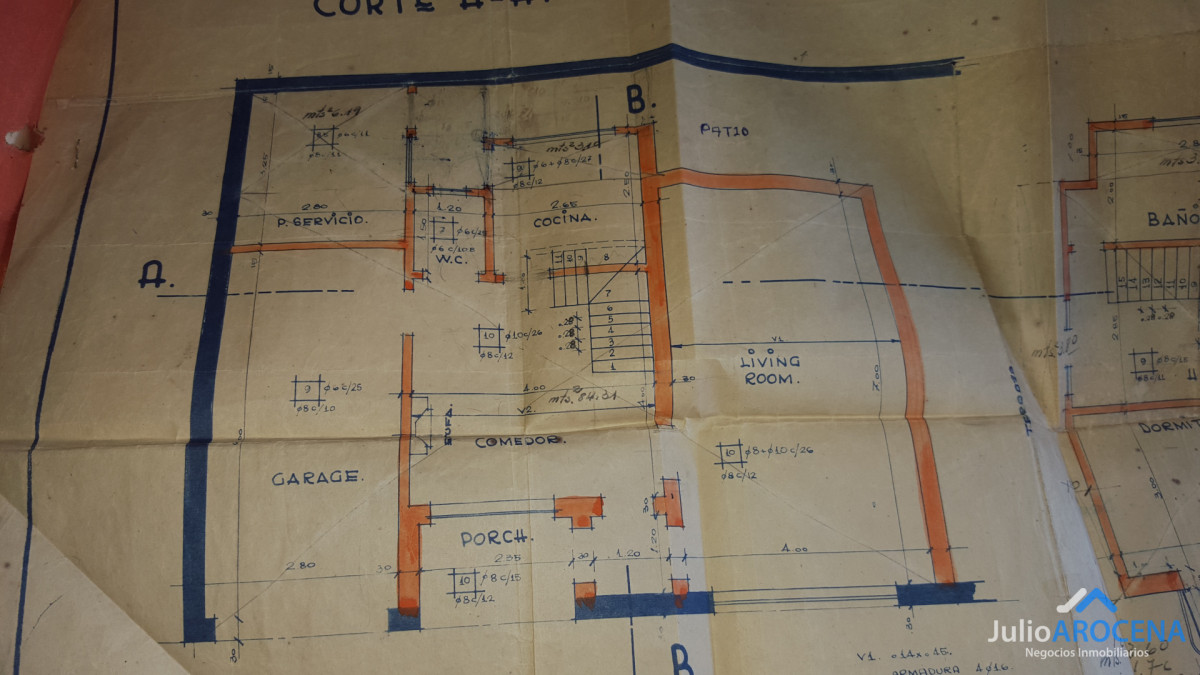 Casa ID.1369 - EXCELENTE UBICACION CENTRICA 