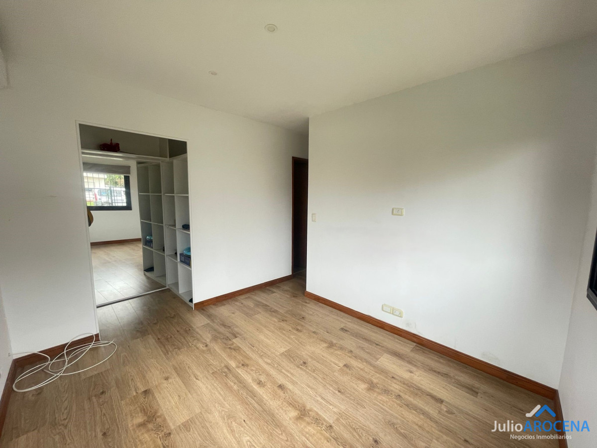 Casa ID.1101 - Espectacular Casa en Colonia - Oportunidad Única 