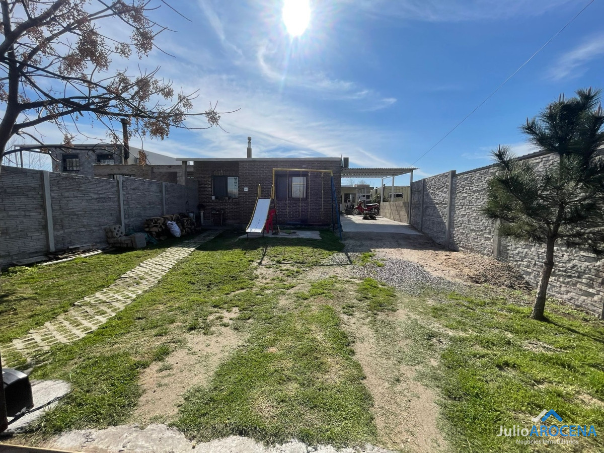 Casa ID.1088 - ¡CASA EN VENTA EN CALLE OSCAR CASERES!