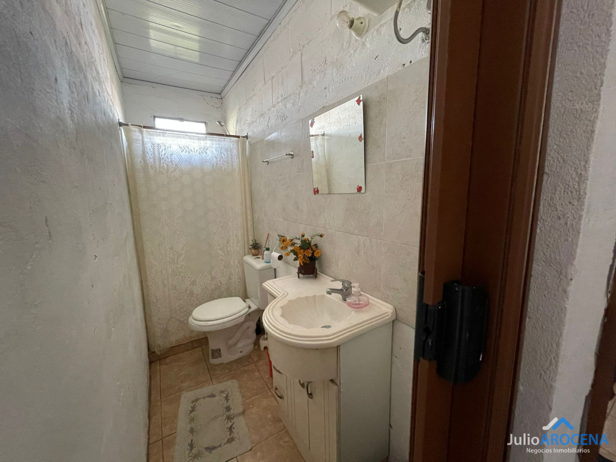 Casa ID.1088 - ¡CASA EN VENTA EN CALLE OSCAR CASERES!