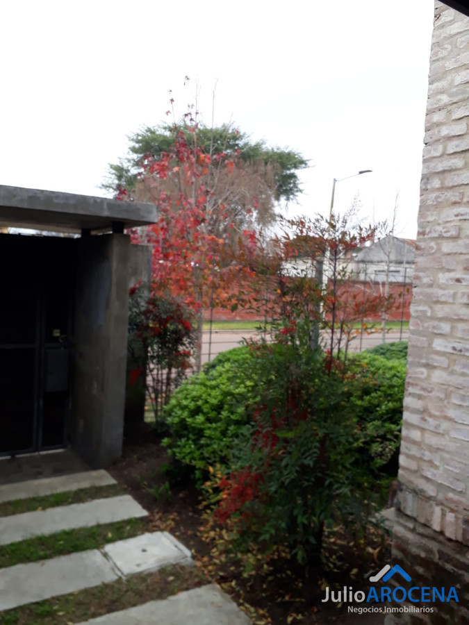 Casa ID.1061 - Impresionante Casa con Espacios Amplios y Acabados de Alta Calidad