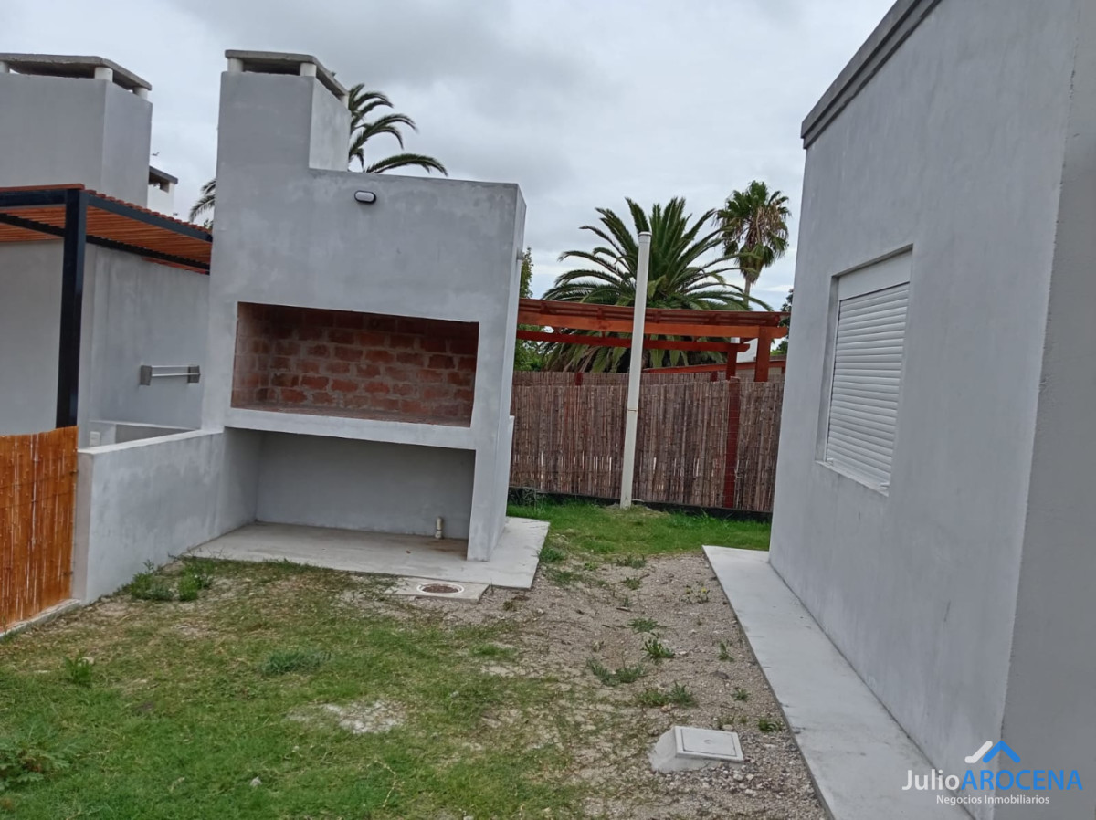 Casa ID.1374 - Hermoso complejo en el real de san carlos 
