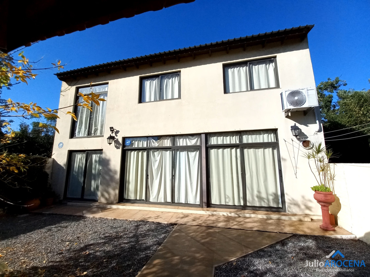 Casa ID.527 - Espectacular Propiedad - Colonia