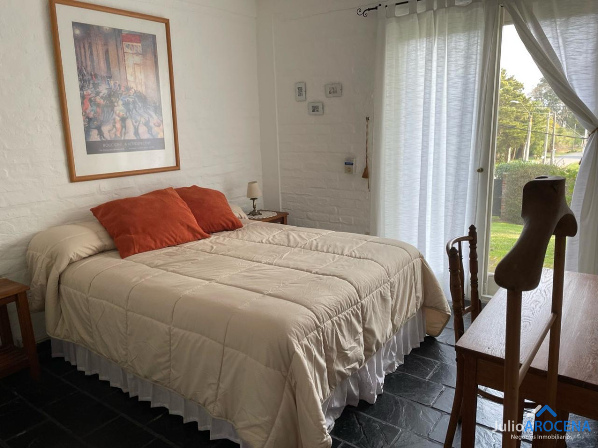 Casa ID.1077 - ¡Hermosa Casa a Pasos de la Playa y Plaza de Toros!