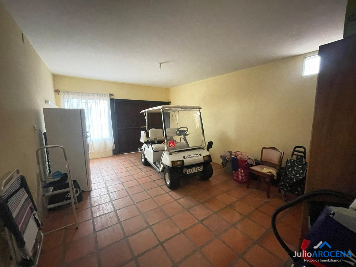 Casa ID.1072 - ¡Descubre Tu Próximo Hogar en Colonia del Sacramento!