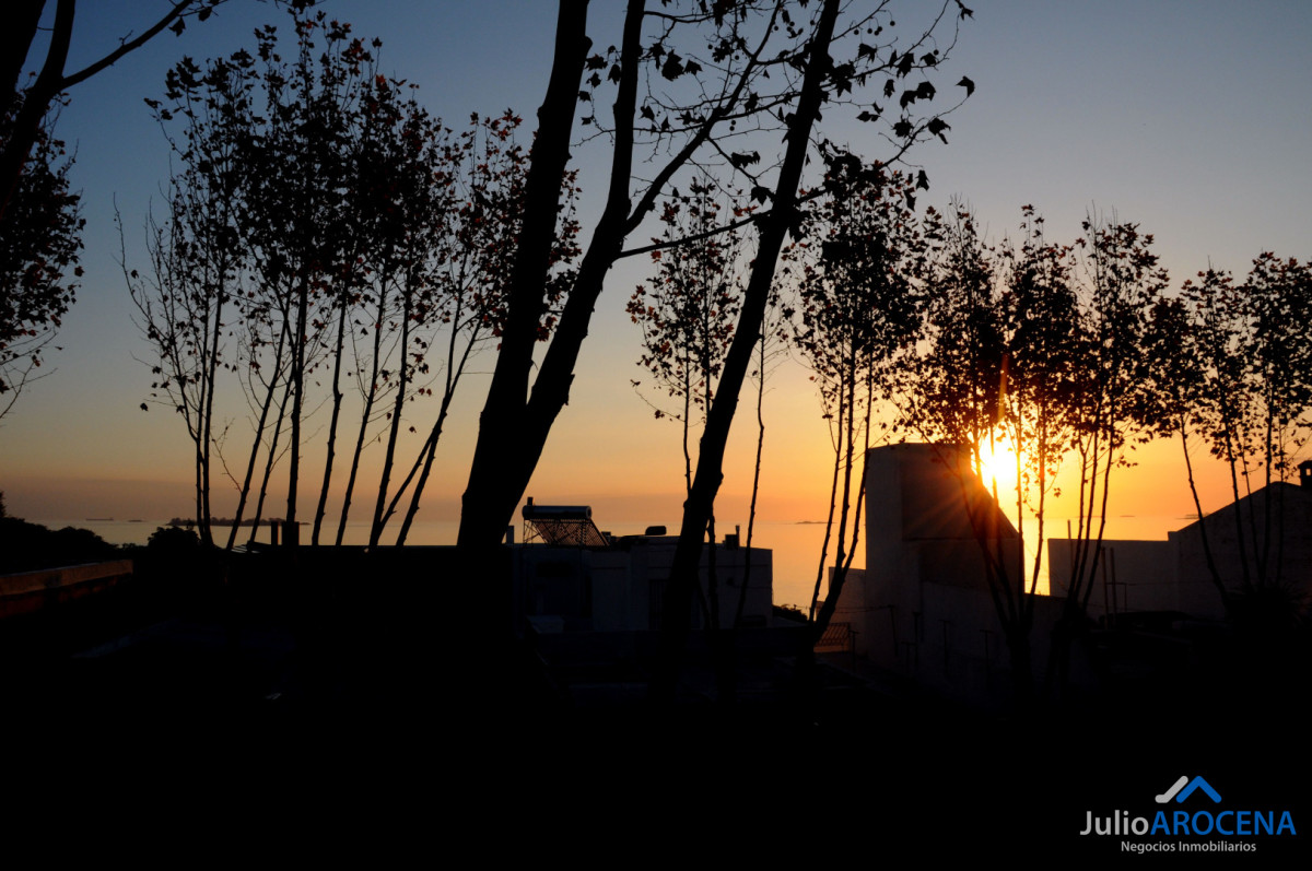 Casa ID.1355 - EXCELENTE OPORTUNIDAD DE INVERSION 