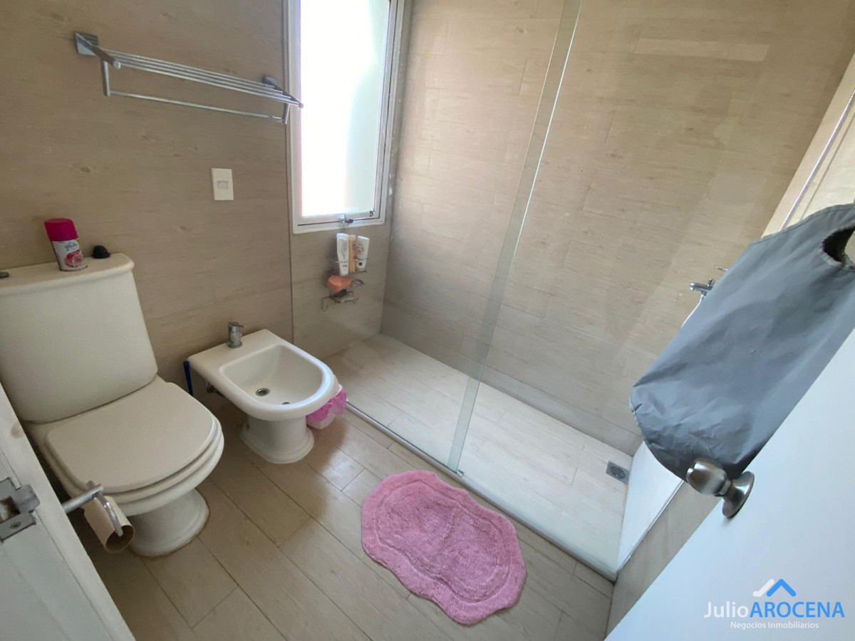 Casa ID.734 - En venta hermosa casa estilo Moderno 