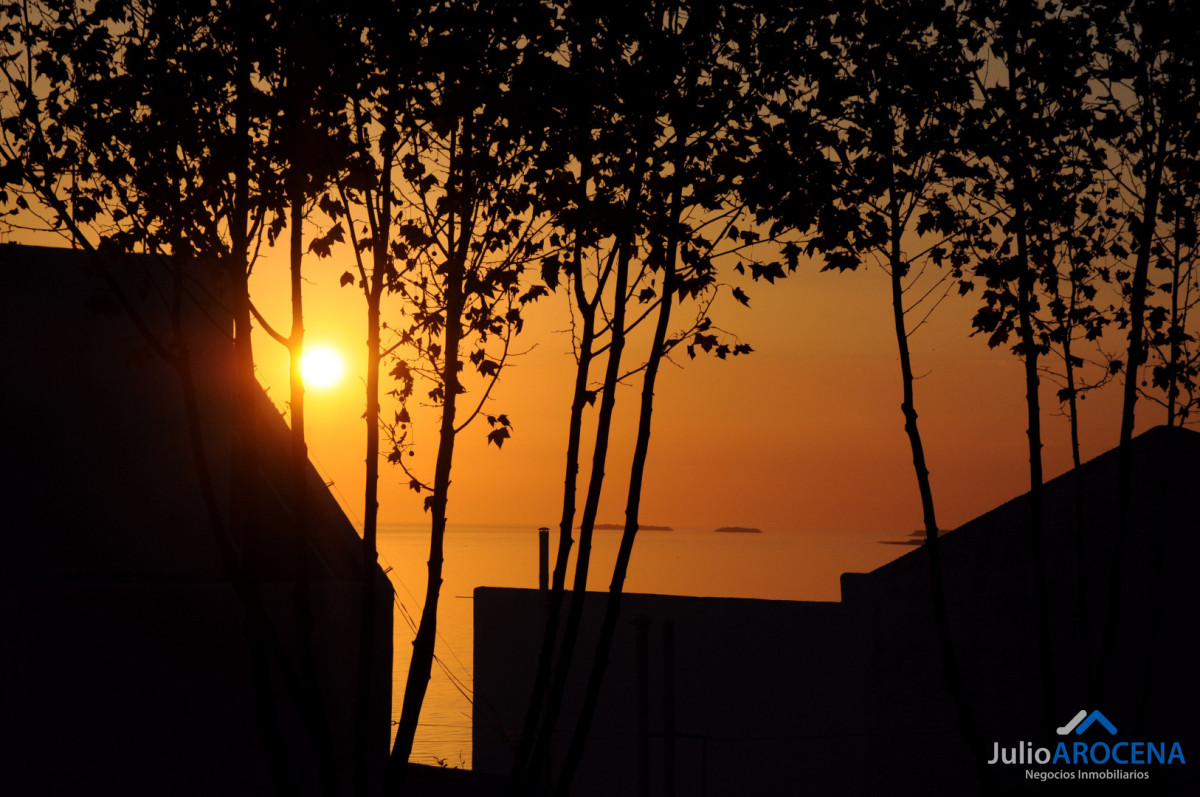 Casa ID.1355 - EXCELENTE OPORTUNIDAD DE INVERSION 