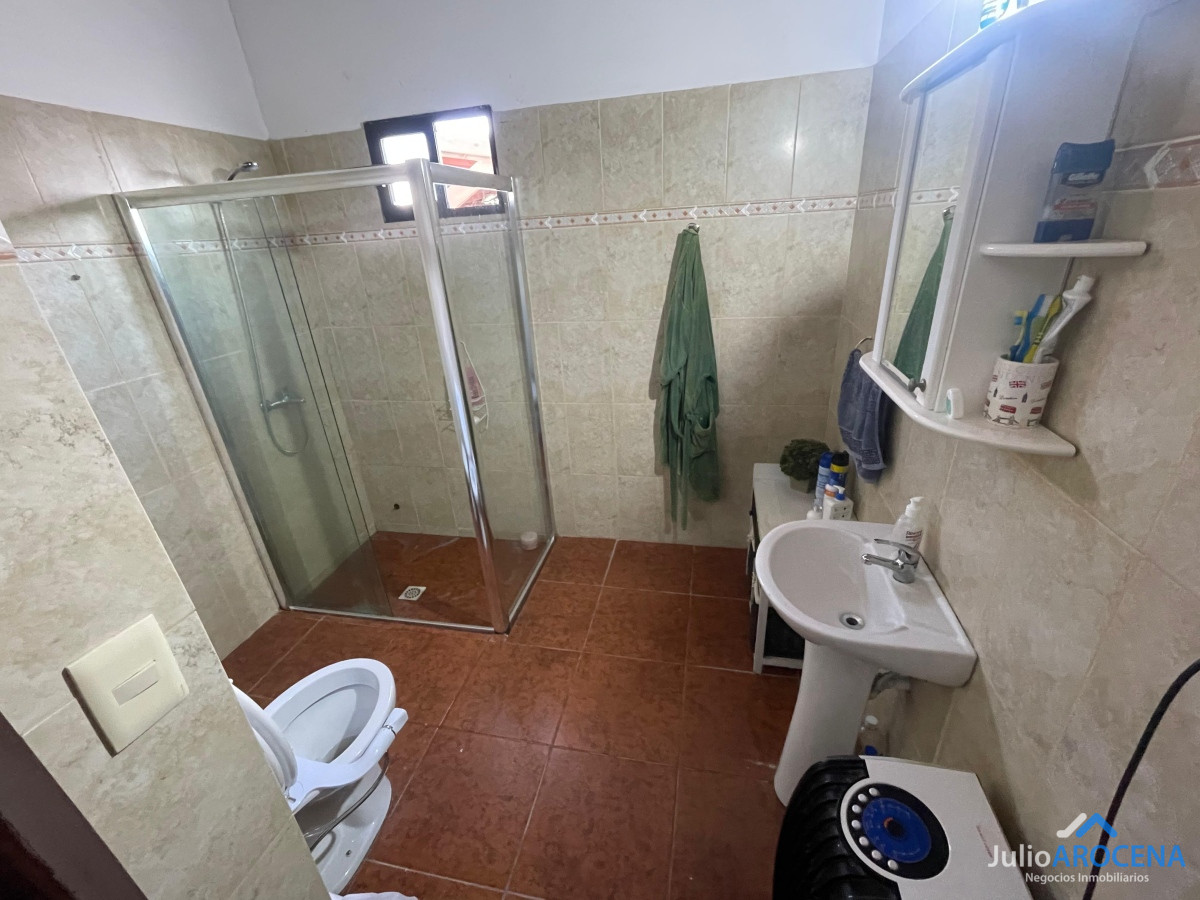 Casa ID.1097 -  Casa Principal con Estilo y Comodidad - U$D 193.000 