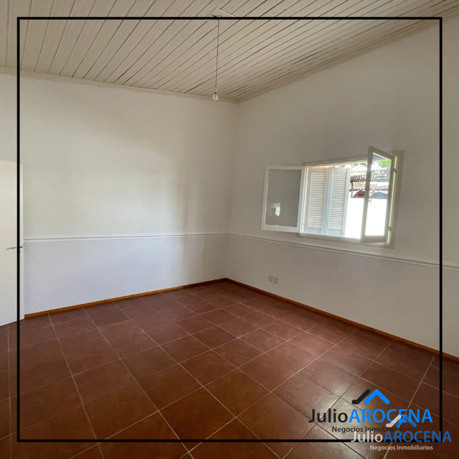 Casa ID.1209 - HERMOSA CASA EN ESQUINA BARRIO HISTORICO 