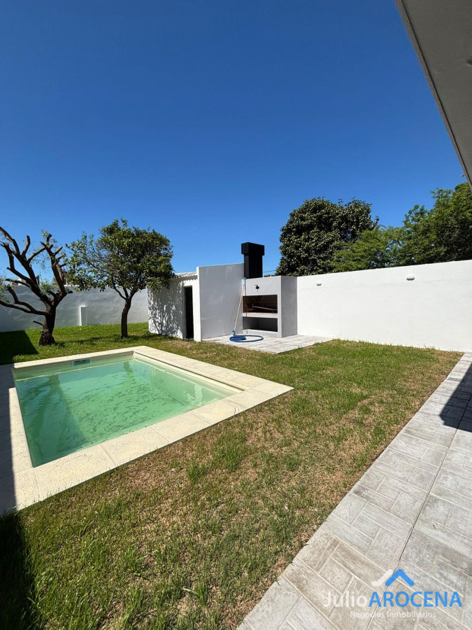 Casa ID.1317 - Hermosa Propiedad En Domingo Baque, A Una Cuadra De General Flores