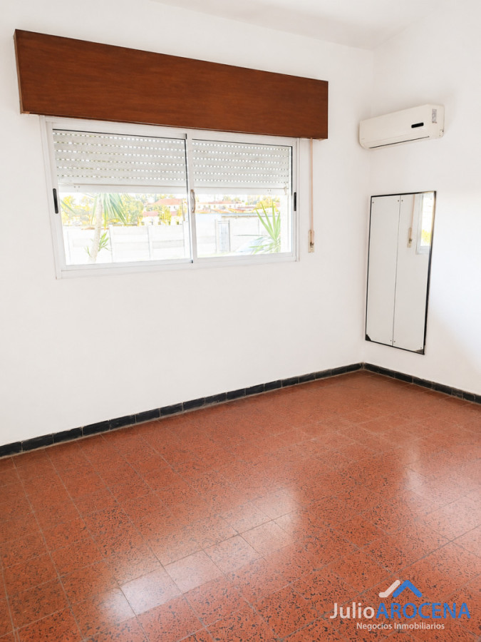 Casa ID.1433 - OPORTUNIDAD 3 CASAS EN UN SOLO PADRON BUENA RENTA ACTIVA 