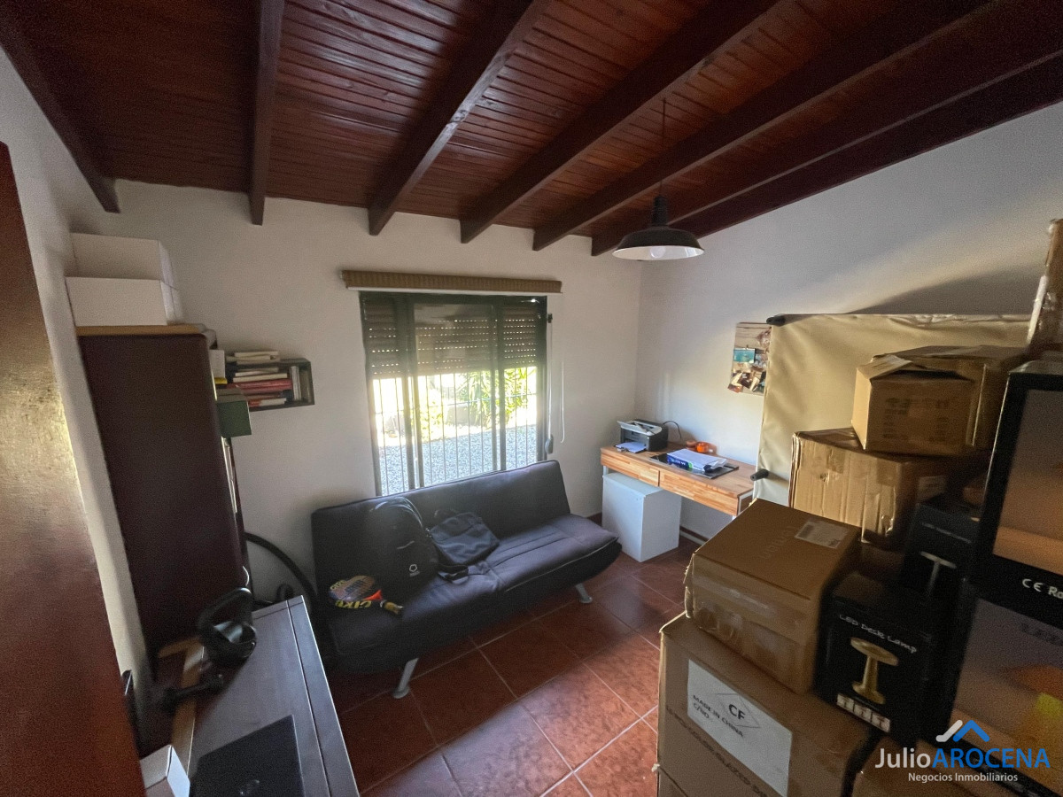Casa ID.1097 -  Casa Principal con Estilo y Comodidad - U$D 193.000 