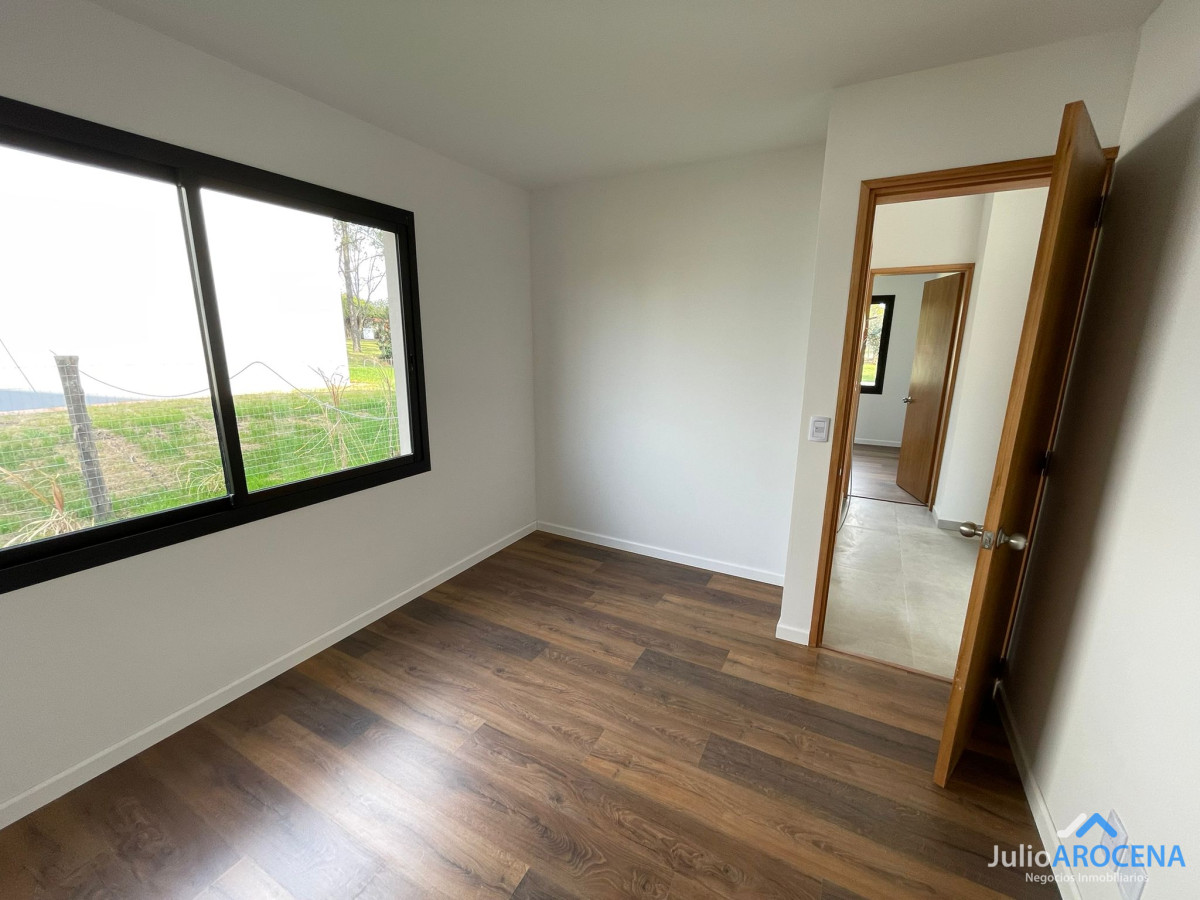 Casa ID.1073 - ¡Tu Nueva Casa Te Espera en Colonia del Sacramento!