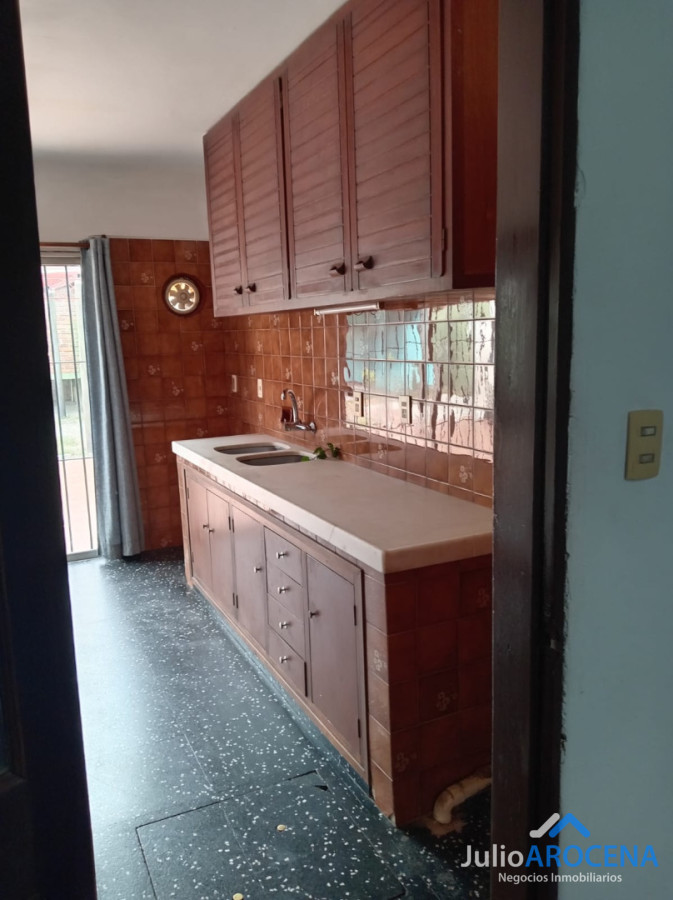 Casa ID.1375 - EXCELENTE UBICACION PARA ALQUILER Y NEGOCIO