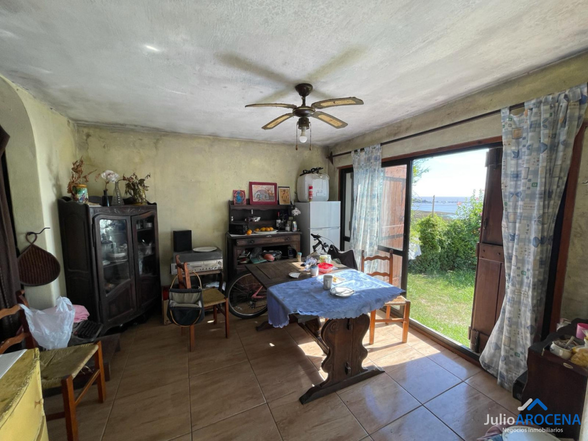 Casa ID.1347 - CASA CON 3 DORMITORIOS EN EL CENTRO