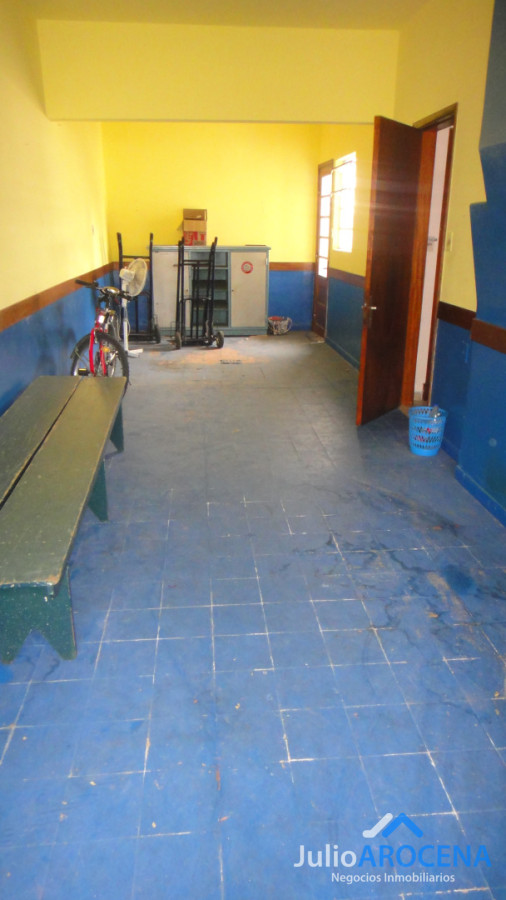 Casa ID.1369 - EXCELENTE UBICACION CENTRICA 