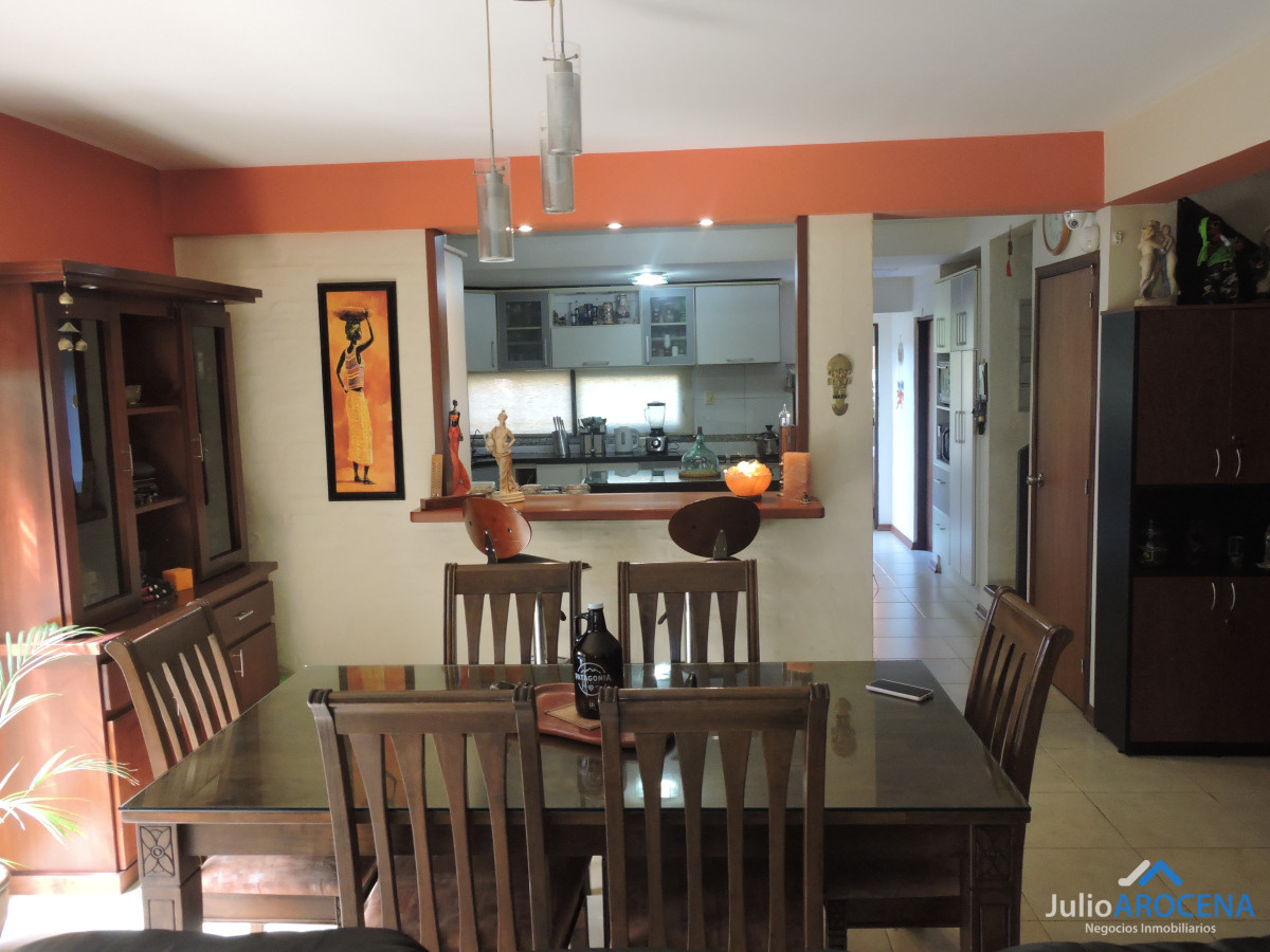 Casa ID.527 - Espectacular Propiedad - Colonia