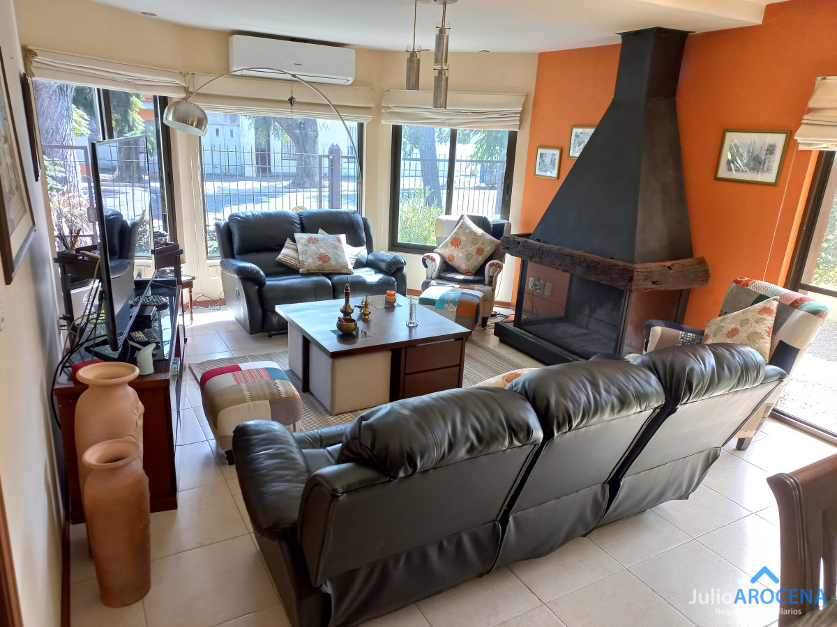 Casa ID.527 - Espectacular Propiedad - Colonia