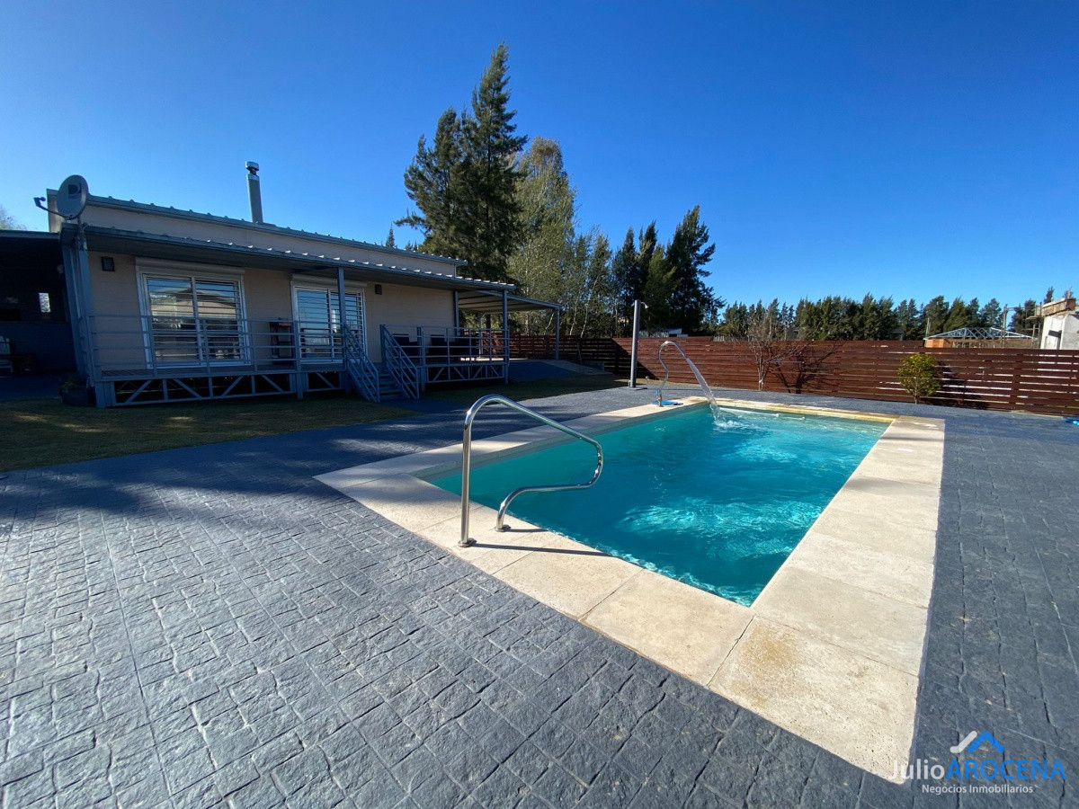 Casa ID.596 - 2 casas con piscina en Altos de San Carlos.