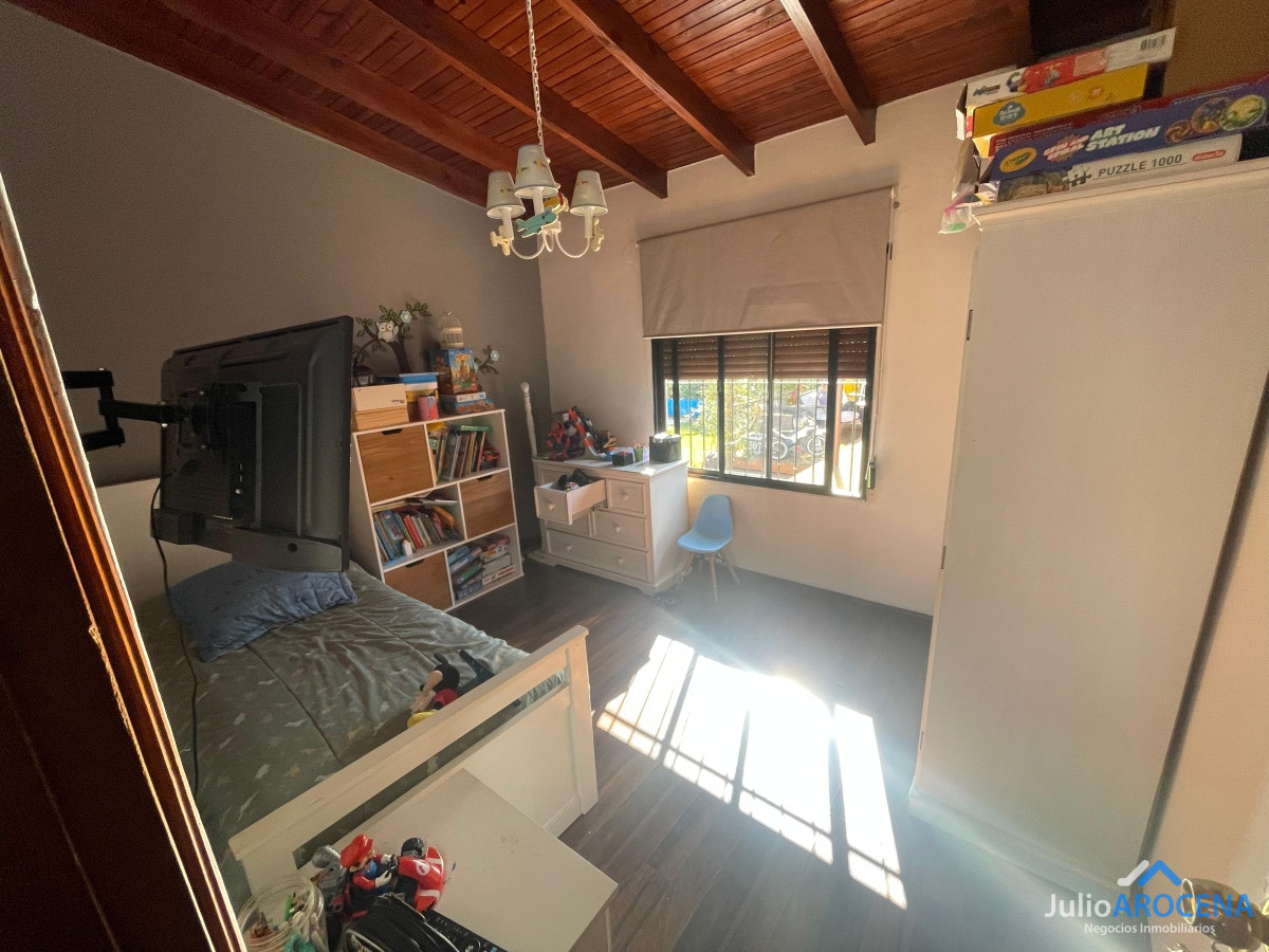 Casa ID.1097 -  Casa Principal con Estilo y Comodidad - U$D 193.000 