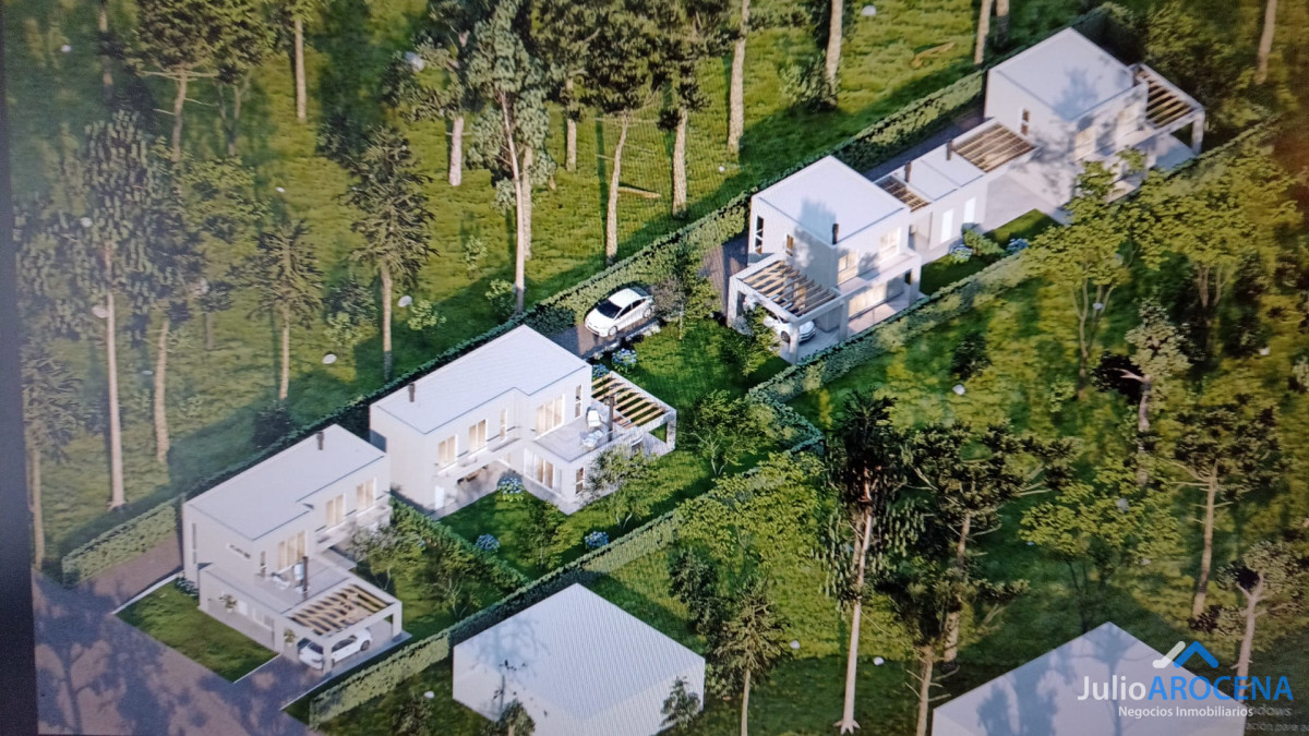 Casa ID.1344 - CASA EN VENTA PARQUE BURNETT COMPLEJO 2 Y 3 DORMITORIOS