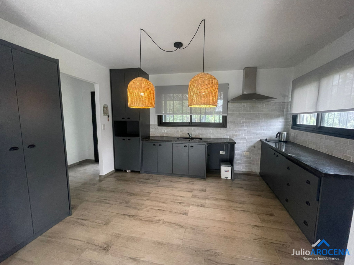 Casa ID.1101 - Espectacular Casa en Colonia - Oportunidad Única 