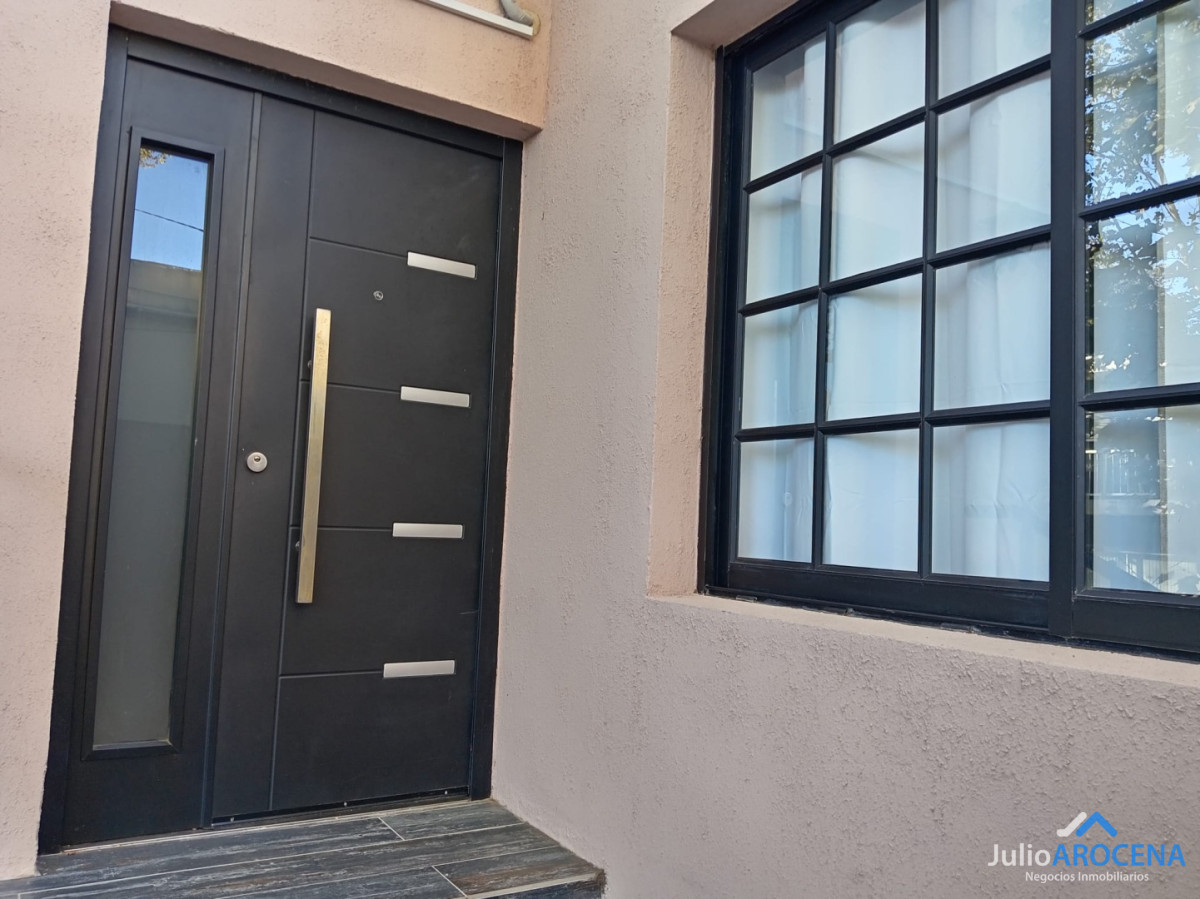 Casa ID.1440 - CASA DE 2 DORMITORIOS EN BARRIO CENTRO